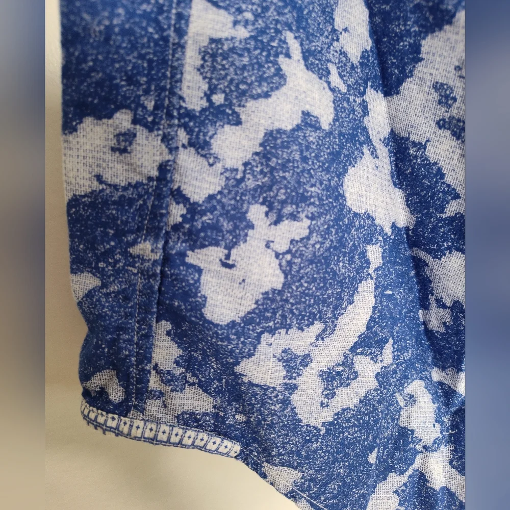 Robert Graham Men's Blue Wave Short Sleeve Woven Button Down Shirt Sz S